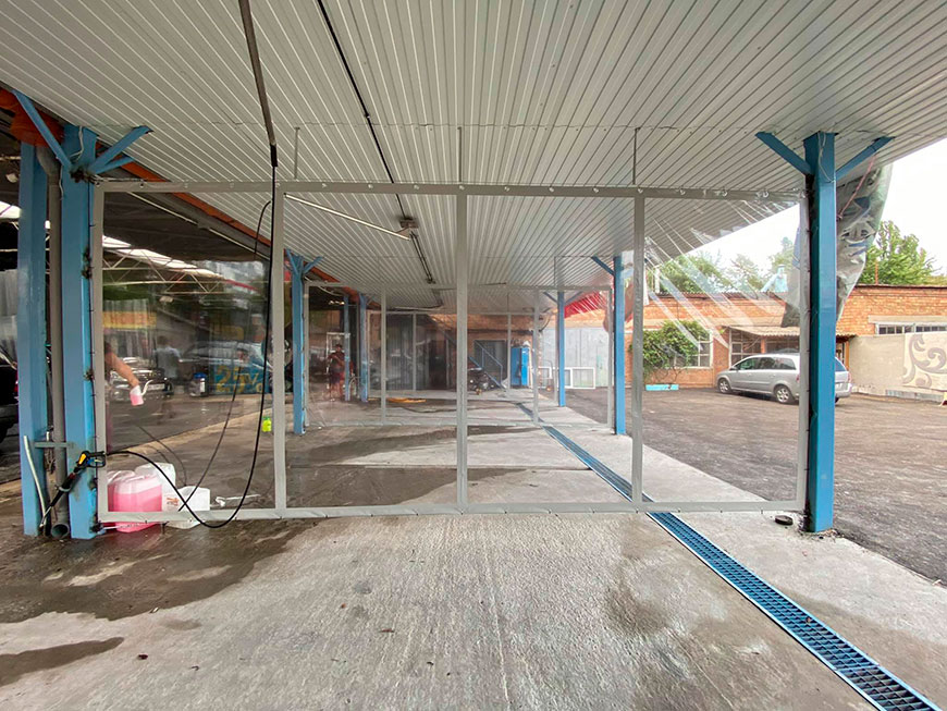 Перегородка для автомийки